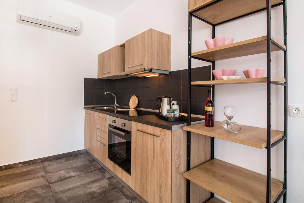 Apartment Len Art Selected *